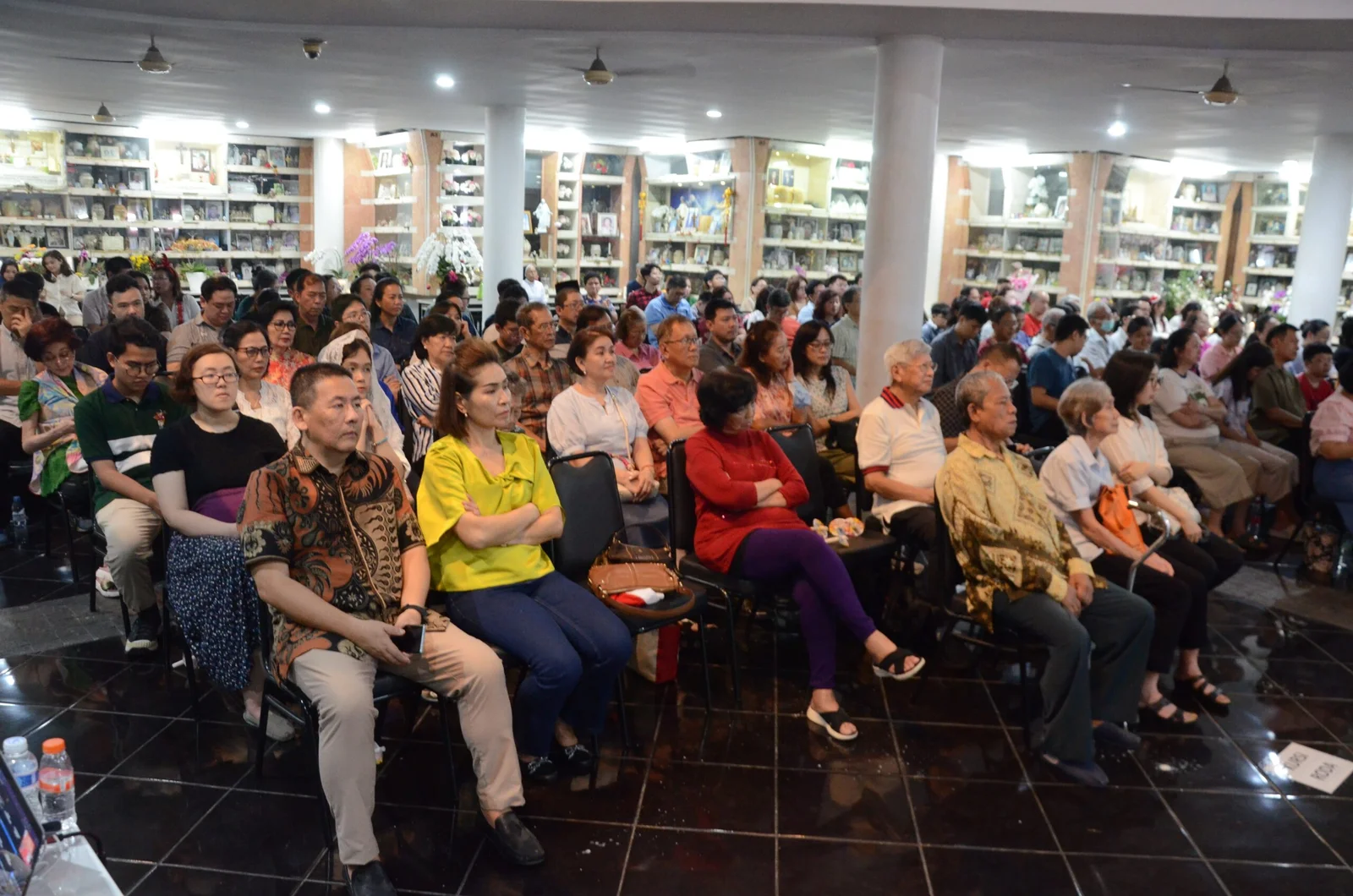  Tradisi Mendoakan Arwah