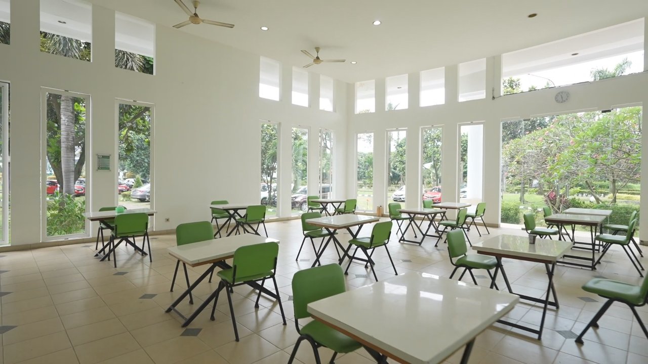 Akntin Oasis Lestari depan